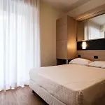Augustus Hotel
